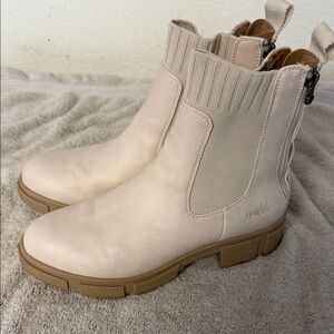Blowfish Cream Ankle Boots with Ribbed Sides